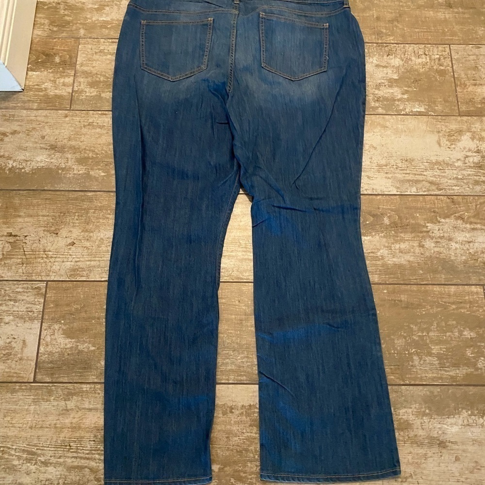 NWOT Old Navy the Diva jeans - Picture 8 of 8
